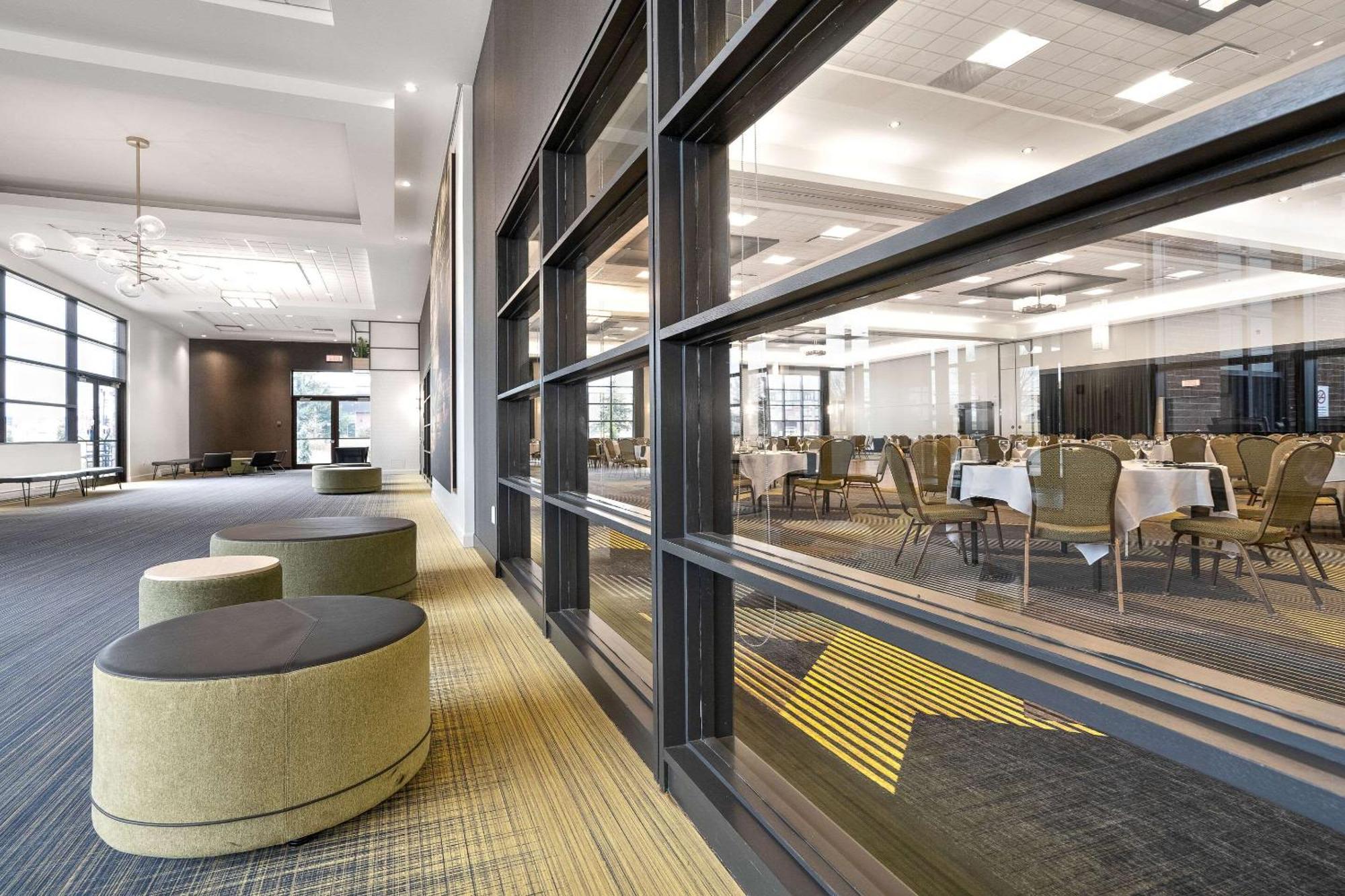ויקטוריה-ויל Hotel Le Victorin, An Ascend Hotel Collection Member מראה חיצוני תמונה