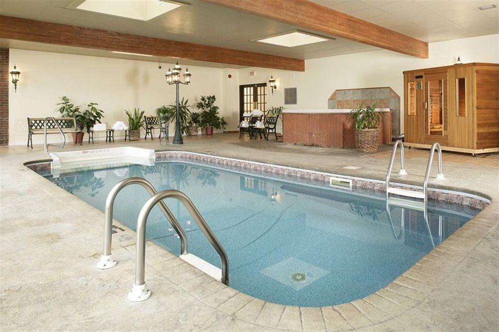 ויקטוריה-ויל Hotel Le Victorin, An Ascend Hotel Collection Member מראה חיצוני תמונה